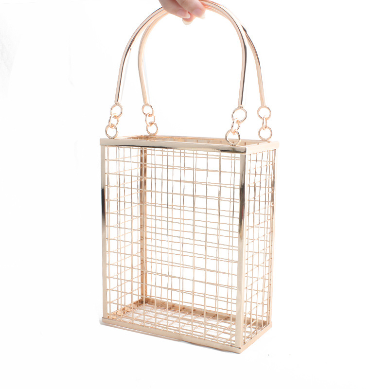 Torebka na ramię z metalu na w – Mesh Strap Metal recenzja i cena